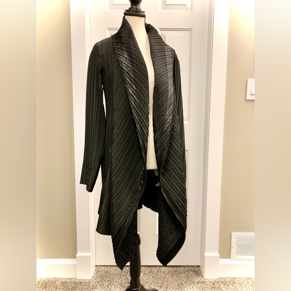 JOSEPH RIBKOFF - Picture 9 of 10